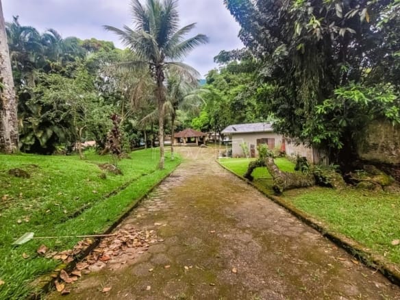 Terreno para Venda Praia de Tabatinga em Ubatuba com 11600m²