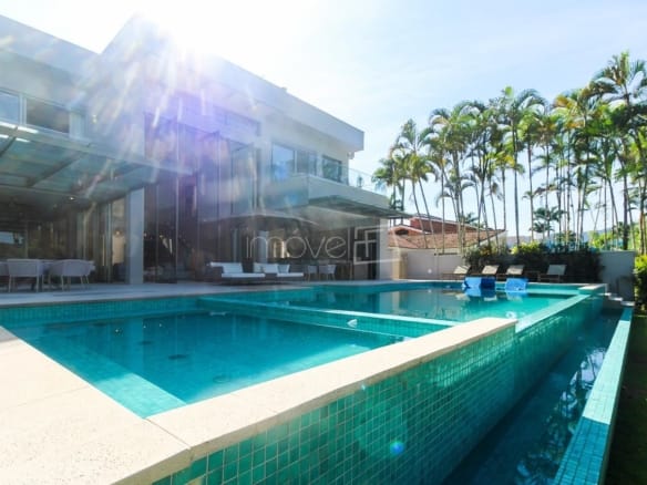 Casa no Condomínio Costa Verde Tabatinga com 8 quartos, na Praia de Tabatinga com 600m²