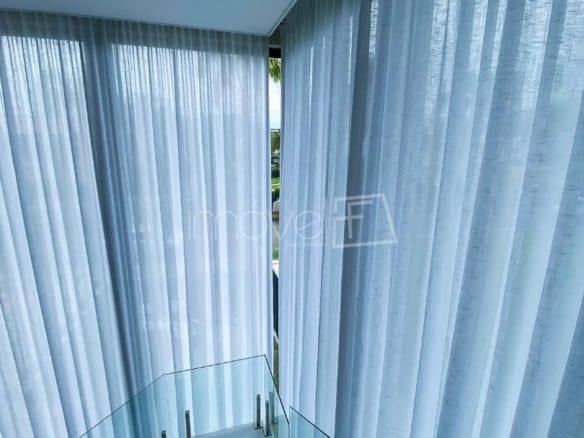 Casa à Venda em Massaguaçu no Condomínio Costa Nova Residence com 4 quartos e 357m²