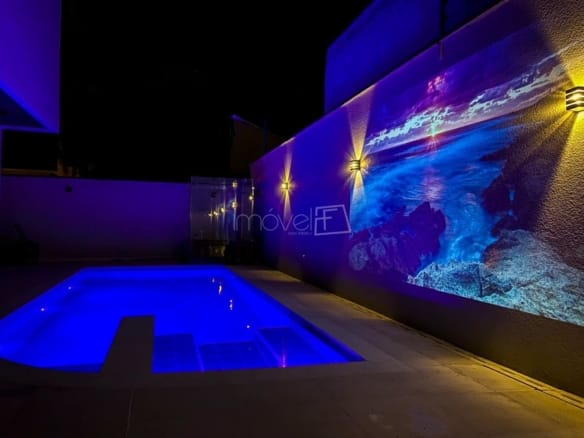 Casa à Venda em Massaguaçu no Condomínio Costa Nova Residence com 4 quartos e 357m²