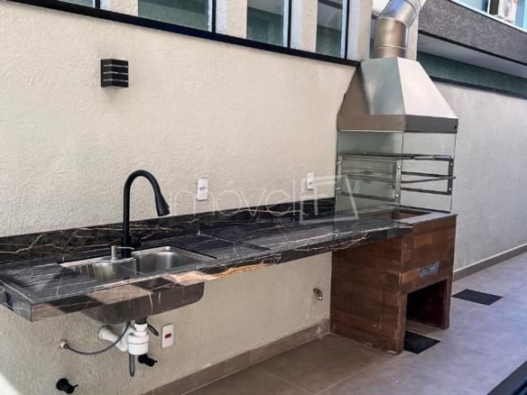 Casa à Venda em Massaguaçu no Condomínio Costa Nova Residence com 4 quartos e 357m²