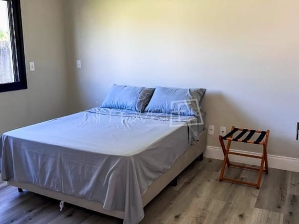 Casa à Venda em Massaguaçu no Condomínio Costa Nova Residence com 4 quartos e 357m²