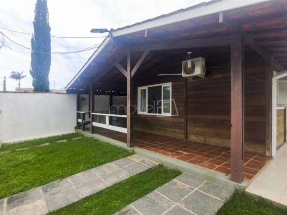 Casa para Venda com 2 quartos, em Ponta das Toninhas com 108m²