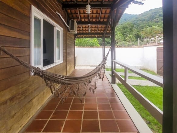 Casa para Venda com 2 quartos, em Ponta das Toninhas com 108m²