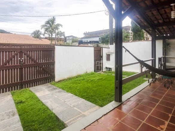 Casa para Venda com 2 quartos, em Ponta das Toninhas com 108m²