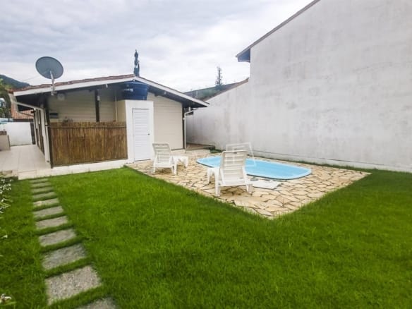 Casa para Venda com 2 quartos, em Ponta das Toninhas com 108m²