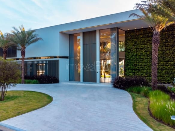 Casa de Condomínio para Venda com 8 quartos, em Tamboré com 2159m²