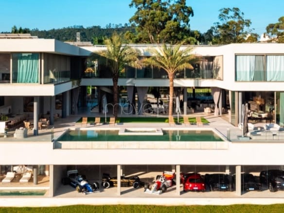Casa de Condomínio para Venda com 8 quartos, em Tamboré com 2159m²