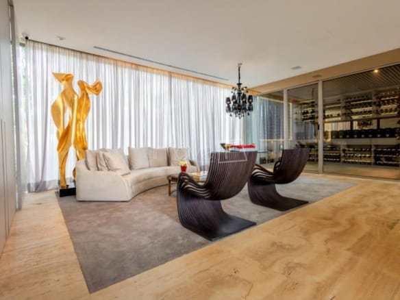 Casa de Condomínio para Venda com 8 quartos, em Tamboré com 2159m²