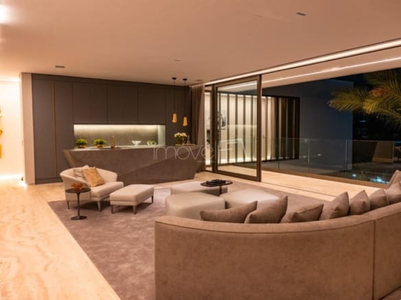 Casa de Condomínio para Venda com 8 quartos, em Tamboré com 2159m²