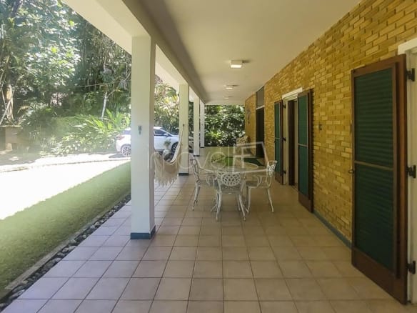 Casa de Condomínio para Venda com 5 quartos, em PRAIA VERMELHA DO SUL com 300m²