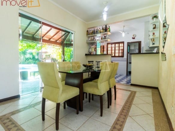 Casa de Condomínio para Venda com 4 quartos, em Praia da Mococa com 450m²