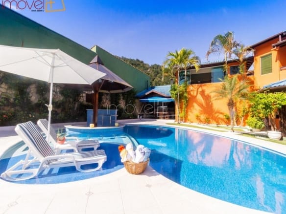 Casa de Condomínio para Venda com 4 quartos, em Praia da Mococa com 450m²