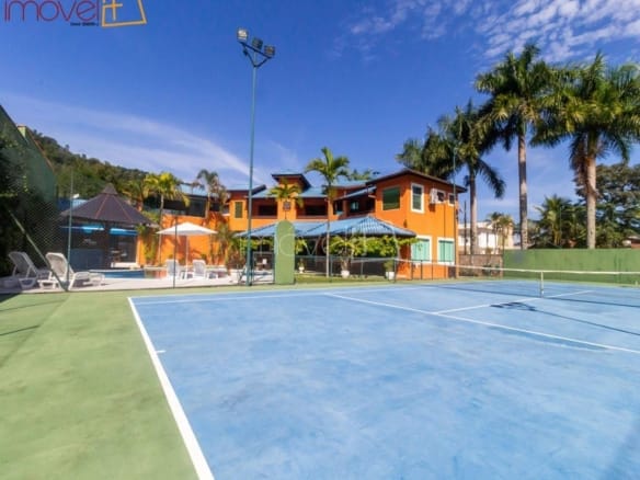 Casa de Condomínio para Venda com 4 quartos, em Praia da Mococa com 450m²