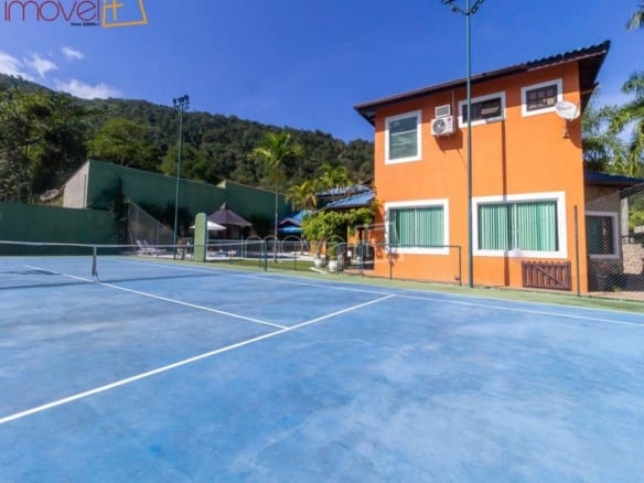 Casa de Condomínio para Venda com 4 quartos, em Praia da Mococa com 450m²