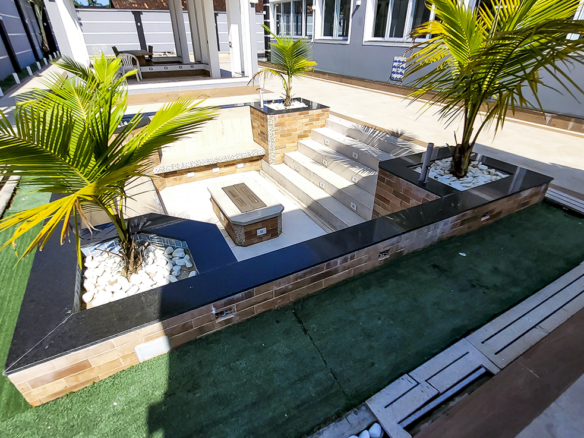 Casa de Condomínio para Venda com 7 quartos, em Lázaro com 1500m²