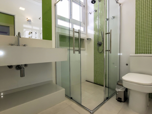 Casa de Condomínio para Venda com 7 quartos, em Lázaro com 1500m²