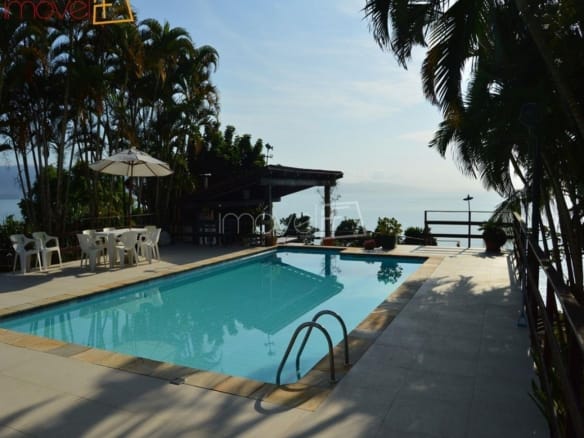 Casa para Venda com 9 quartos, em PRAIA DAS CIGARRAS com 454m²