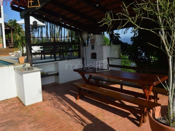 Casa para Venda com 9 quartos, em PRAIA DAS CIGARRAS com 454m²