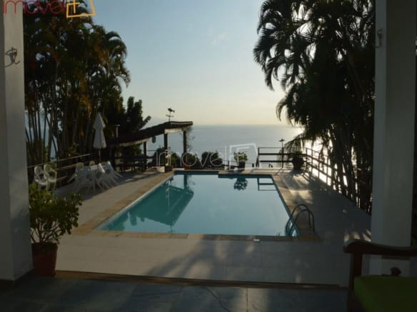 Casa para Venda com 9 quartos, em PRAIA DAS CIGARRAS com 454m²