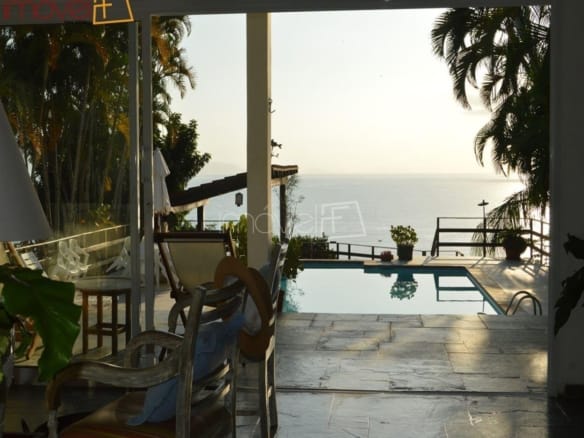 Casa para Venda com 9 quartos, em PRAIA DAS CIGARRAS com 454m²