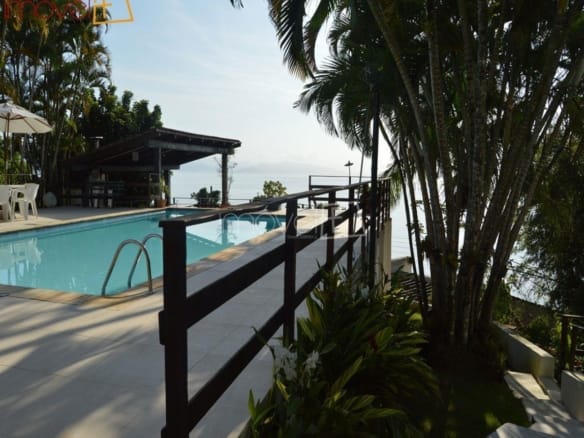 Casa para Venda com 9 quartos, em PRAIA DAS CIGARRAS com 454m²