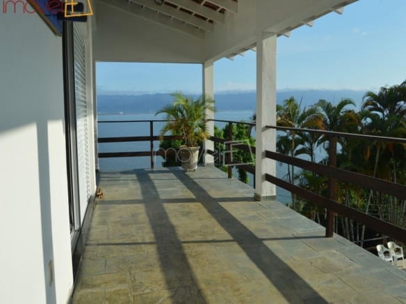Casa para Venda com 9 quartos, em PRAIA DAS CIGARRAS com 454m²