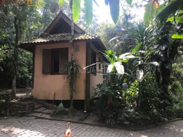 Casa para Venda com 3 quartos, em PRAIA DE CAMBURI com 514m²