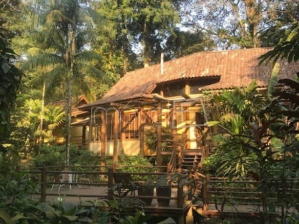 Casa para Venda com 3 quartos, em PRAIA DE CAMBURI com 514m²