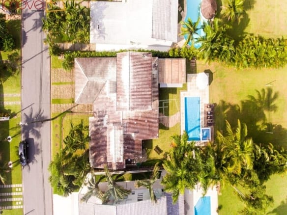 Casa no Condomínio Costa Verde Tabatinga com 5 quartos, na Praia de Tabatinga com 330m²