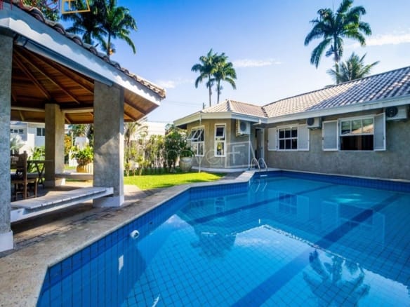 Casa no Condomínio Costa Verde Tabatinga com 4 quartos, na Praia de Tabatinga com 280m²