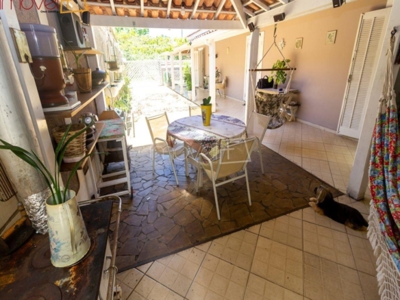 Casa para Venda com 4 quartos, em JARDIM TERRALÃO com 200m²