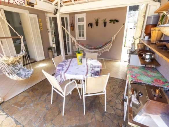 Casa para Venda com 4 quartos, em JARDIM TERRALÃO com 200m²