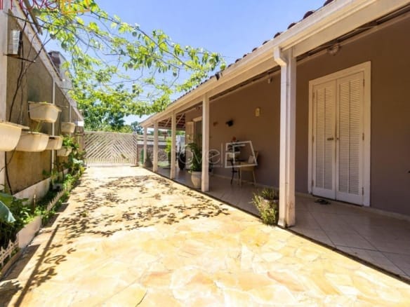 Casa para Venda com 4 quartos, em JARDIM TERRALÃO com 200m²