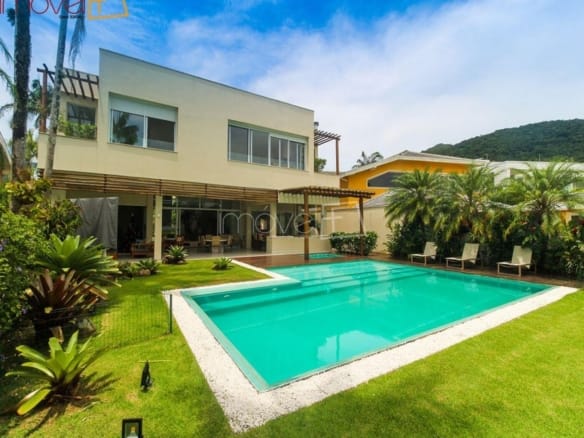 Casa no Condomínio Costa Verde Tabatinga com 7 quartos, na Praia de Tabatinga com 580m²