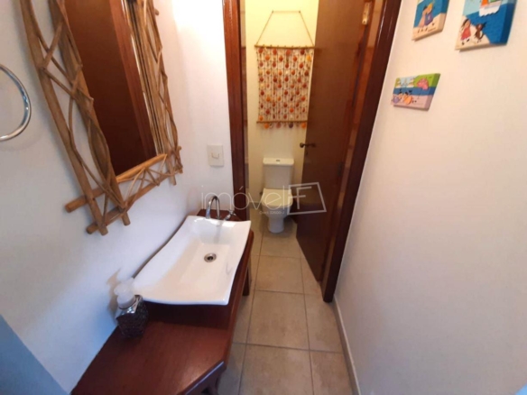 Casa para Venda com 5 quartos, em DELFIM VERDE com 330m²