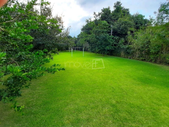 Casa para Venda com 5 quartos, em DELFIM VERDE com 330m²