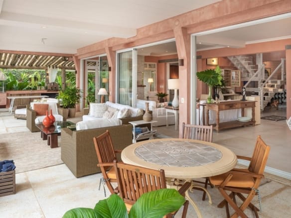 Casa para Venda com 6 quartos, em Barra do Una com 800m²