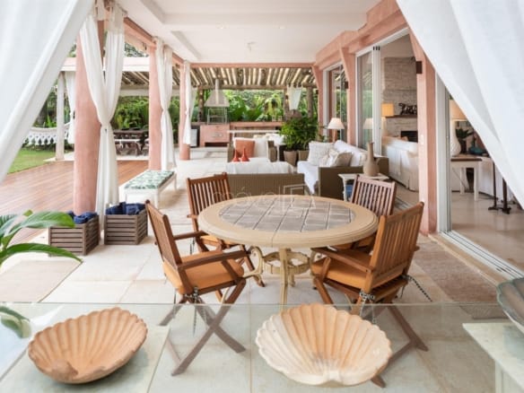Casa para Venda com 6 quartos, em Barra do Una com 800m²