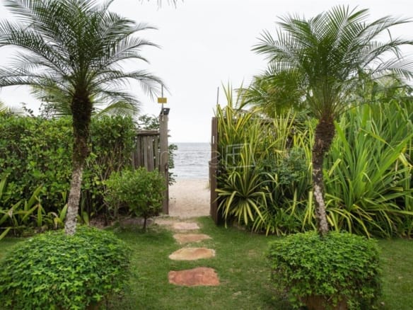 Casa para Venda com 6 quartos, em Barra do Una com 800m²