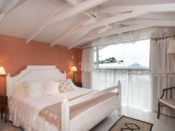 Casa para Venda com 6 quartos, em Barra do Una com 800m²
