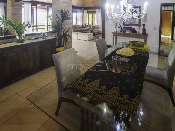 Casa para Venda com 5 quartos, em  com 508,95m²