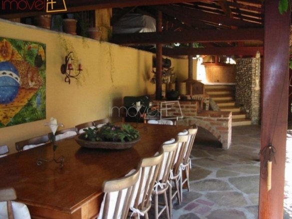 Casa para Venda com 6 quartos, em Praia do Curral com 150m²