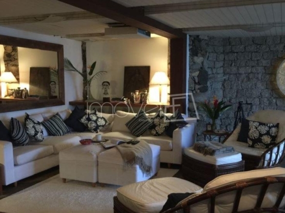Casa para Venda com 6 quartos, em Praia do Curral com 150m²