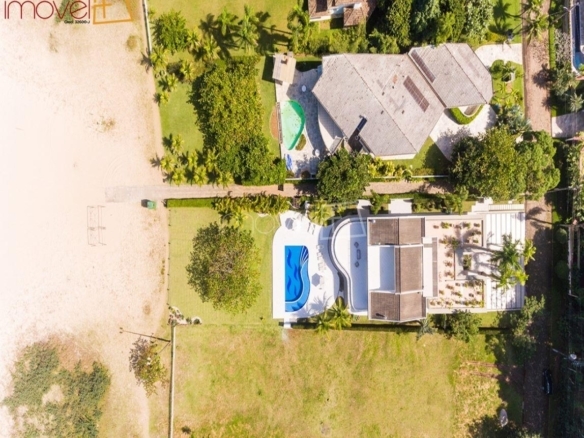 Casa de Condomínio para Venda com 7 quartos, em COCANHA com 1000m²