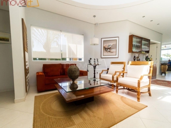 Casa de Condomínio para Venda com 7 quartos, em COCANHA com 1000m²