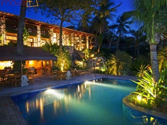 Casa para Venda com 6 quartos, em Praia do Curral com 150m²