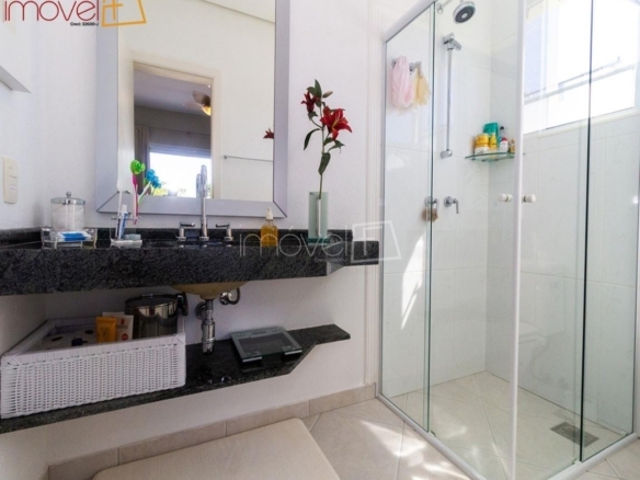 Casa de Condomínio para Venda com 7 quartos, em COCANHA com 1000m²