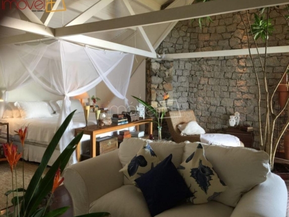 Casa para Venda com 6 quartos, em Praia do Curral com 150m²