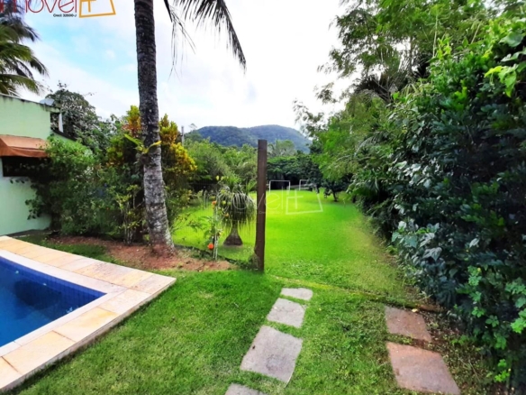 Casa para Venda com 5 quartos, em DELFIM VERDE com 330m²